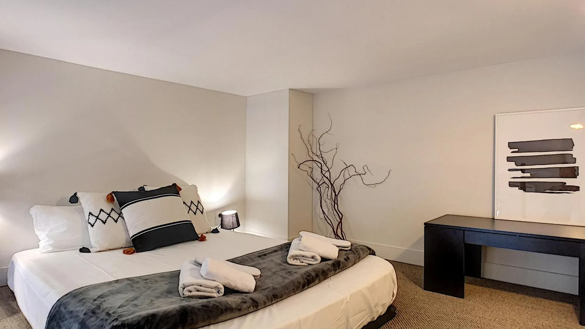 Nestor&Jeeves - Vogue Beach - Central - Near Beach Nice