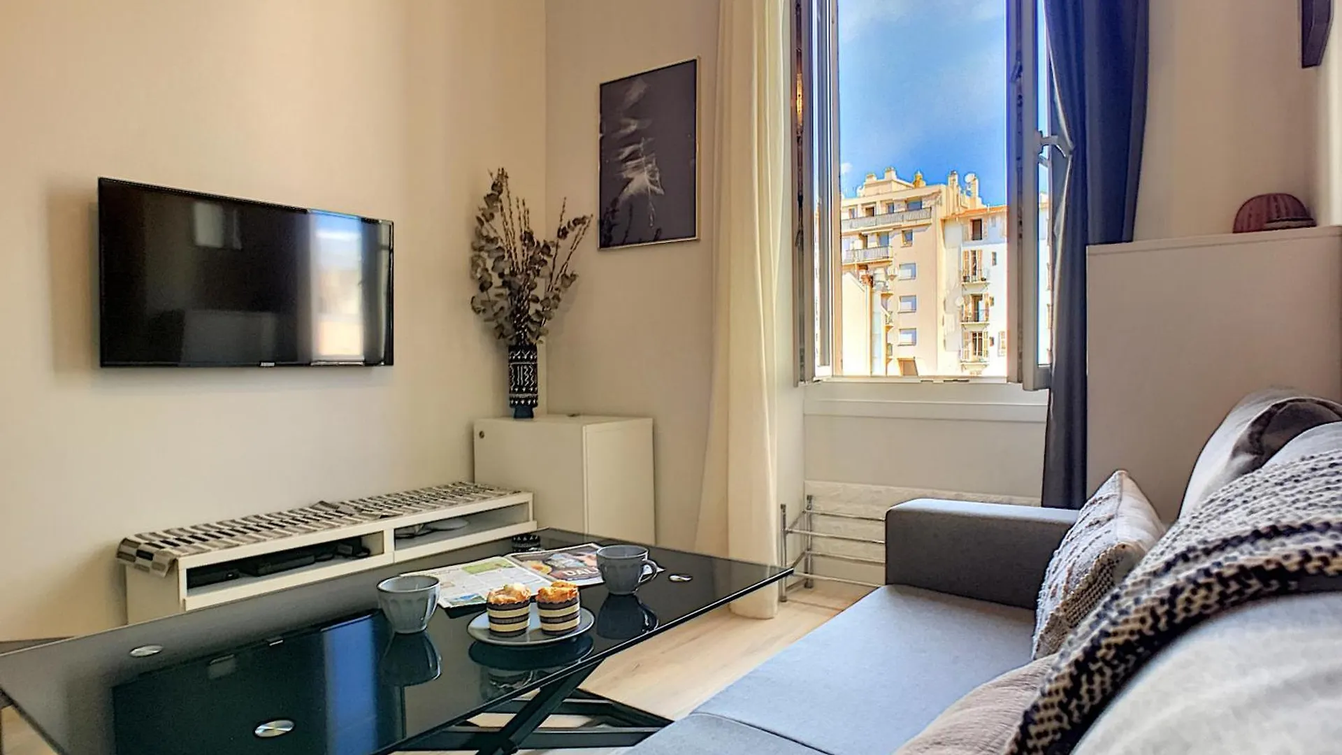 Nestor&Jeeves - Vogue Beach - Central - Near Beach Nizza 0*,